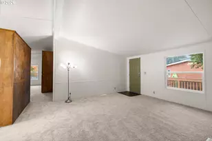 13115 SE Foster Rd, Portland, OR 97236 - Photo 9