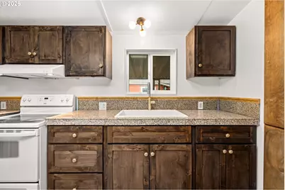 13115 SE Foster Rd #22, Portland, OR 97236 - Photo 13