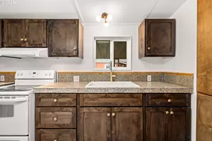13115 SE Foster Rd, Portland, OR 97236 - Photo 13
