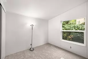 13115 SE Foster Rd, Portland, OR 97236 - Photo 17