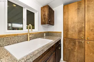 13115 SE Foster Rd, Portland, OR 97236 - Photo 31