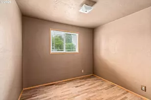 520 E 33rd Ave, Eugene, OR 97405 - Photo 19