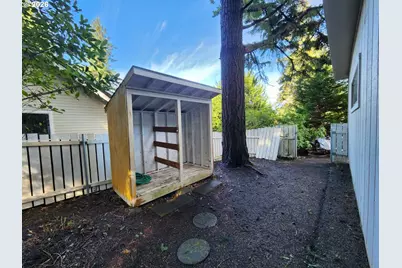 205 18th St, Port Orford, OR 97465 - Photo 23