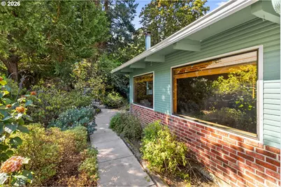 2965 Olive St, Eugene, OR 97405 - Photo 41