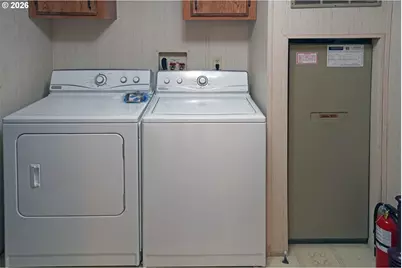 116 SE 8th St #21, Troutdale, OR 97060 - Photo 17