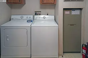 116 SE 8th St, Troutdale, OR 97060 - Photo 17