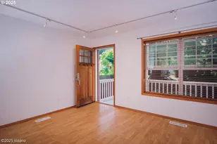 7942 N Hurst Near The Park Ave, Portland, OR 97203 - Photo 5