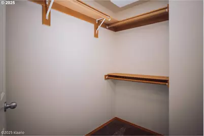 7942 N Hurst Near The Park Ave, Portland, OR 97203 - Photo 21