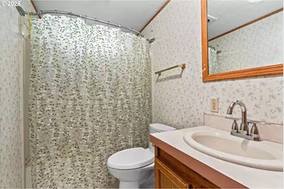 31725 Lynx Hollow Rd, Creswell, OR 97426 - Photo 23