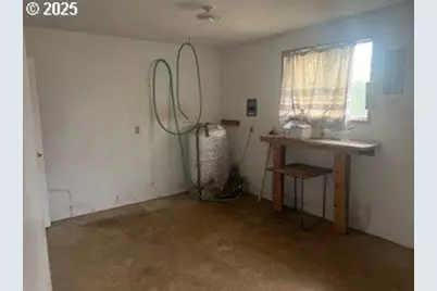 31725 Lynx Hollow Rd, Creswell, OR 97426 - Photo 45