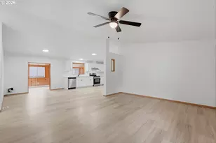 7353 5th St, Turner, OR 97392 - Photo 7