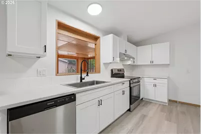 7353 5th St, Turner, OR 97392 - Photo 11