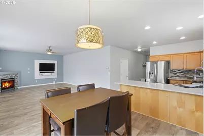 804 N 26th Ave, Cornelius, OR 97113 - Photo 15
