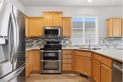 804 N 26th Ave, Cornelius, OR 97113 - Photo 15