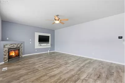 804 N 26th Ave, Cornelius, OR 97113 - Photo 9