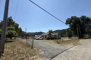 140 Poplar St, Powers, OR 97466 - Photo 3