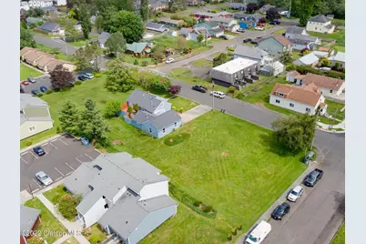 135 SW 2nd St, Warrenton, OR 97146 - Photo 5