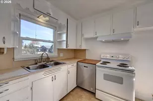 135 SW 2nd St, Warrenton, OR 97146 - Photo 41