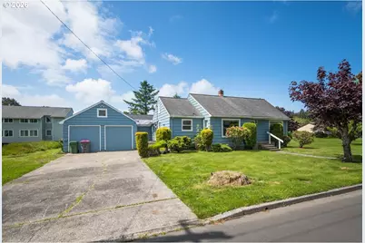 135 SW 2nd St, Warrenton, OR 97146 - Photo 9