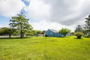 135 SW 2nd St, Warrenton, OR 97146 - Photo 11