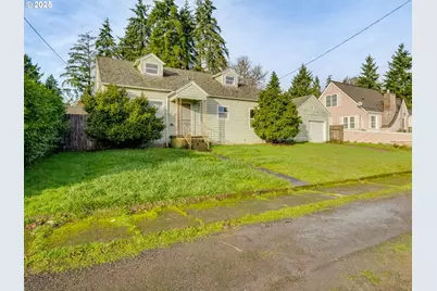 375 SW Spruce St, Willamina, OR 97396 - Photo 1