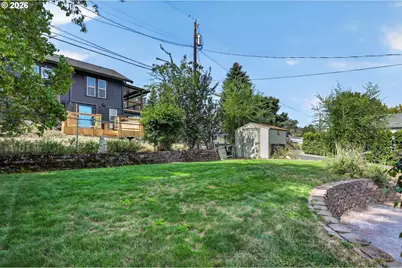 422 W 11th St, The Dalles, OR 97058 - Photo 29