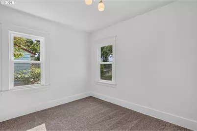 422 W 11th St, The Dalles, OR 97058 - Photo 17