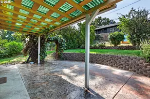 422 W 11th St, The Dalles, OR 97058 - Photo 27