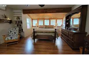 296 Woodridge Dr, Eugene, OR 97405 - Photo 15