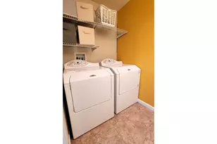 296 Woodridge Dr, Eugene, OR 97405 - Photo 13