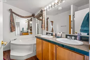 1100 SW 2nd Ave, Mill City, OR 97360 - Photo 19