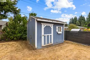 1100 SW 2nd Ave, Mill City, OR 97360 - Photo 31