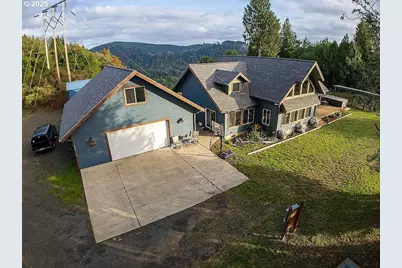 2636 Western Dr, Coquille, OR 97423 - Photo 1