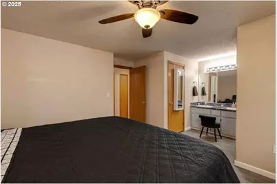 959 SW Oriole St, McMinnville, OR 97128 - Photo 13