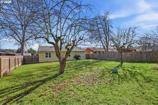 2950 Ferry St, Eugene, OR 97405 - Photo 25