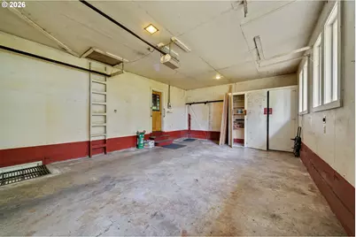2418 1st St, Tillamook, OR 97141 - Photo 23