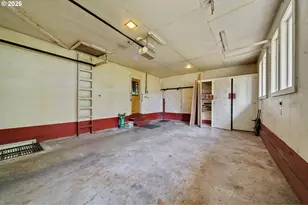 2418 1st St, Tillamook, OR 97141 - Photo 23
