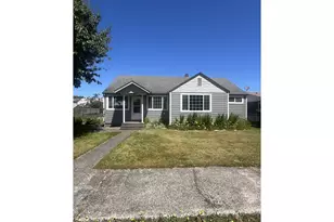 2035 Cedar Ave, Reedsport, OR 97467 - Photo 1