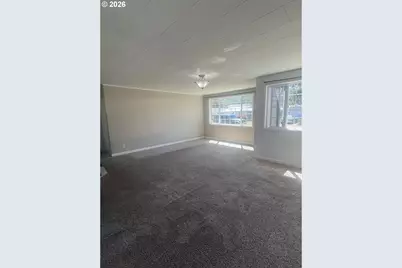 2035 Cedar Ave, Reedsport, OR 97467 - Photo 13