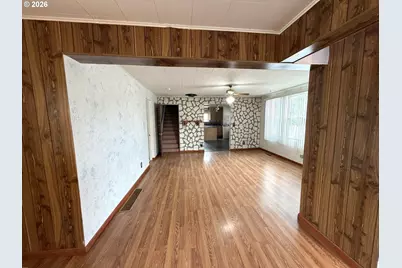 209 W Broadway St, Goldendale, WA 98620 - Photo 13