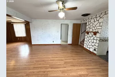 209 W Broadway St, Goldendale, WA 98620 - Photo 17