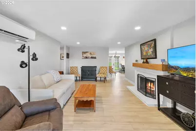 7975 SE Roots Rd, Milwaukie, OR 97267 - Photo 3