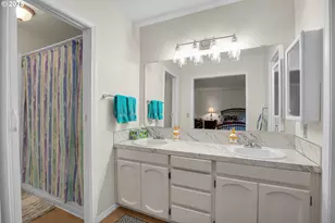 218 Cervantes, Lake Oswego, OR 97035 - Photo 25