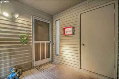 218 Cervantes #B, Lake Oswego, OR 97035 - Photo 31
