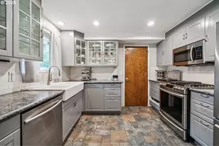 3905 SW 174th Ave, Beaverton, OR 97078 - Photo 3