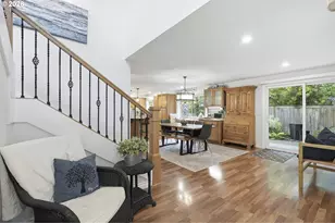 910 NW Hertel St, Hillsboro, OR 97124 - Photo 11