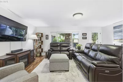 910 NW Hertel St, Hillsboro, OR 97124 - Photo 21