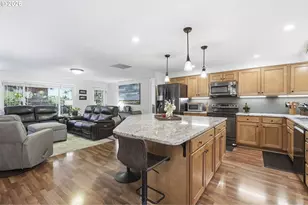 910 NW Hertel St, Hillsboro, OR 97124 - Photo 19