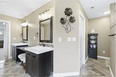 910 NW Hertel St, Hillsboro, OR 97124 - Photo 39