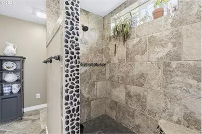 910 NW Hertel St, Hillsboro, OR 97124 - Photo 41